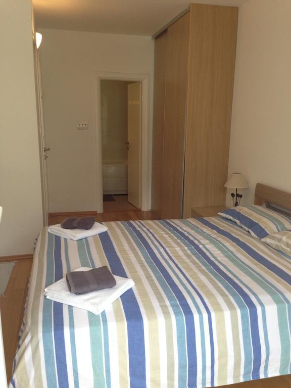 Apartment Fjord Waterfront كوتور المظهر الخارجي الصورة