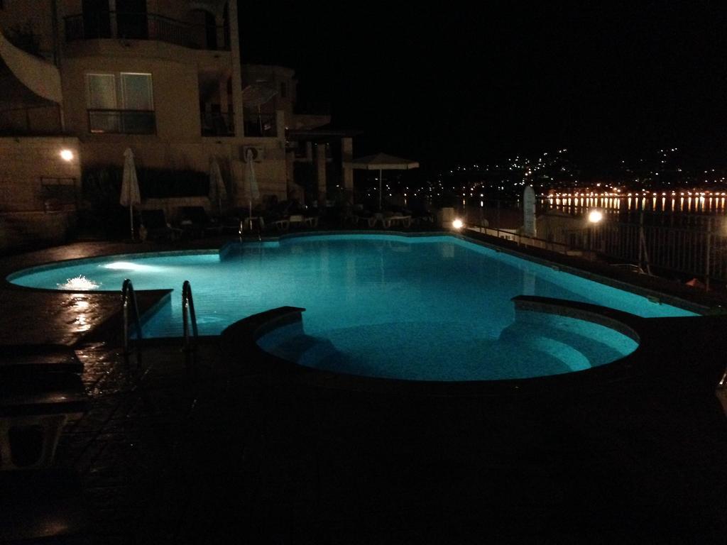 Apartment Fjord Waterfront كوتور المظهر الخارجي الصورة